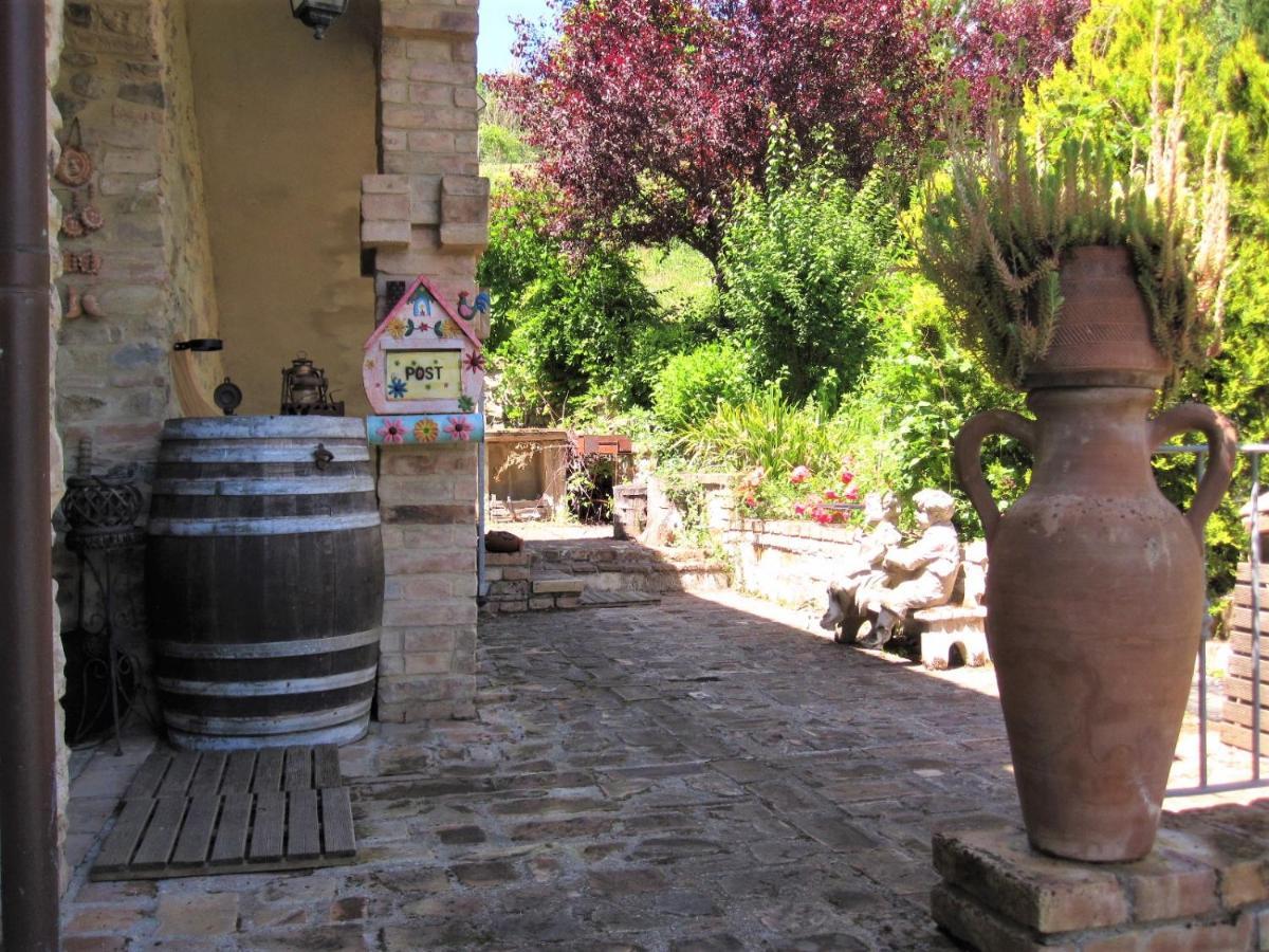 La Pietra Rara B&B Montone  Εξωτερικό φωτογραφία